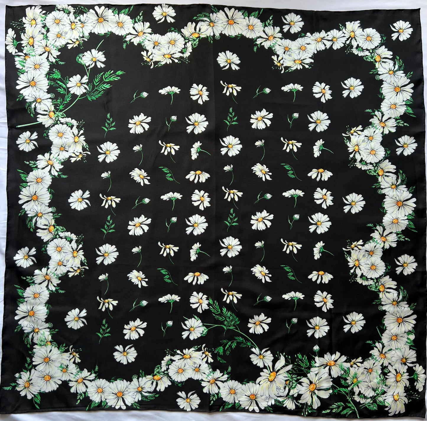 Daisy Garden - Black